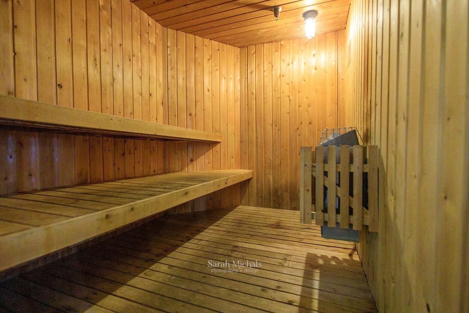 Mountain Host Motor Inn Iron Mountain Kültér fotó